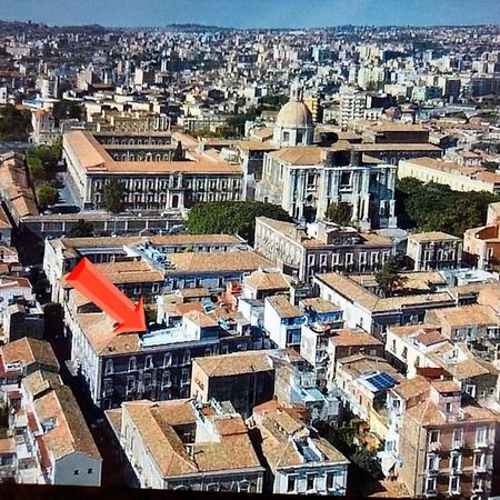 La Terrazza Di Rosy Apartment คาตาเนีย ภายนอก รูปภาพ
